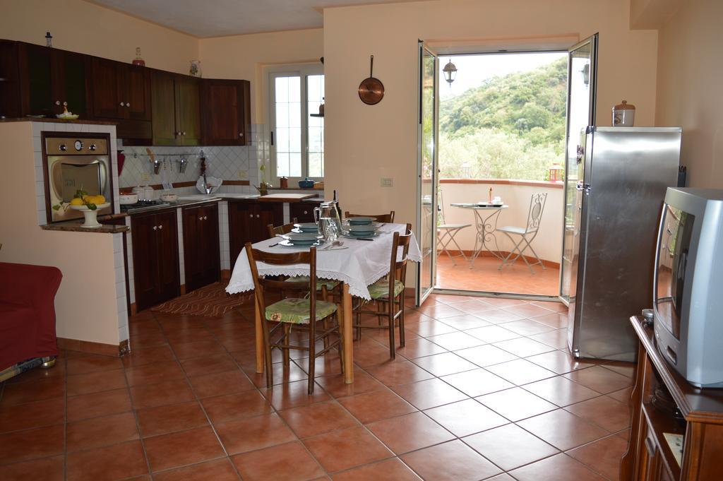La Casa Di Giulia Apartamento Forza dʼAgro Exterior foto